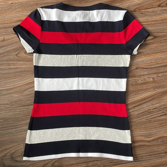 New Tommy Hilfiger women’s shirt, worn once, true to size! - Picture 2 of 4